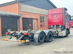 MERCEDES-BENZ Actros 2548 Giga Retarder NAVI ACC AHK