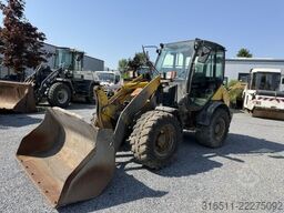 Komatsu WA70