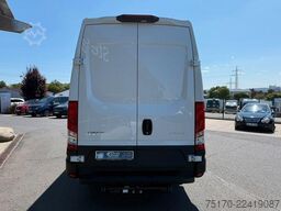 Iveco Daily 35S18HA8 V Kastenwagen *R 3.520*AHK*