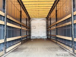 Schmitz Cargobull Curtainsider Mega Getränke