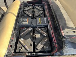 CLUBCAR CLUBCAR PRECEDENT 4 zitter Golfkar Golfcart 2007 Met Lader