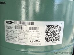 New Industrial Chiller YORK - 520.6 KW | With warranty