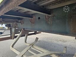 FREUHAUF 3 AXLE CURTAINSIDER | BPW AXLES