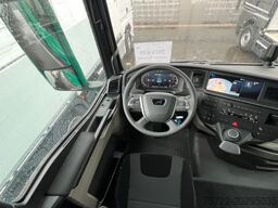MAN TGX 33 520 6x4 BL PLATTFORM Epsilon Q150Z96