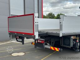 VOLVO FH 500 8x4 Pritsche mit Fassi F905R.2.7 + JIB