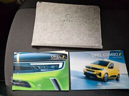 OPEL COMBO-E Cargo 100kW 50-kWh 2-Schiebetüren