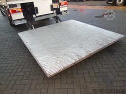 Scania P 370 + LIFT + EURO 6 + 19T