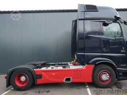 Mercedes-Benz ACTROS 1945 GIGASPACE 727.600KM