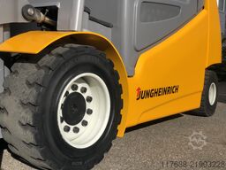 Jungheinrich EFG 540k - Service Neu  Freisichtmast Batterie 80%