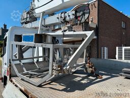 MERCEDES-BENZ 818 +Böcker AK 32-1200 Dachdeckerkran +Seilwinde