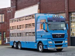 MAN TGX 26.440 6x2*4 - 3 deck Livestock - Water & V...