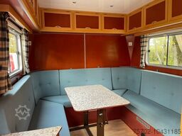 Blomenröhr / Niehoff 4-5 Pferde und Wohnung