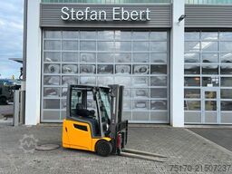 Jungheinrich EFG 215 / Triplex: 4.25m! / SS / 1.573h / 2024