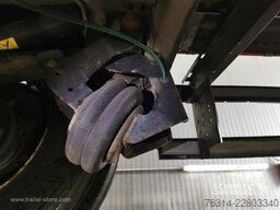 Schmitz Cargobull Curtainsider Standard Staplerhalterung Getränke