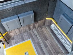 MERCEDES-BENZ Sprinter 517 Heckniederflur Vorlauffahrzeug