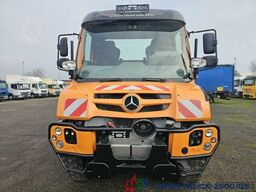 Unimog U423 Front Zapfwelle + Arbeitsplatte + EasyDrive