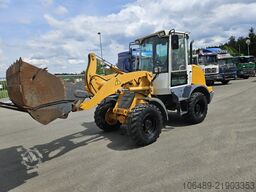 Liebherr 506 Schnellwechsler/Klappschaufel +Gabel