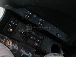 JCB JS305LC