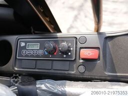 JCB JS305LC