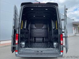 MAN TGE 3.200 L3H3 Kasten 4x4 Individual S ACC STHZ