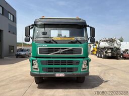 Volvo FM 440 (CAJA DE CAMBIOS MANUAL / PALIFT T22 / B...