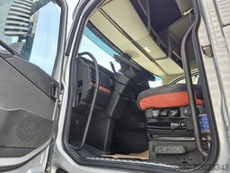 Volvo FH 16.750 6x4 / RETARDER / HYDRAULIC / PARKING ...