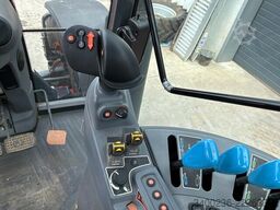 Kubota M7173
