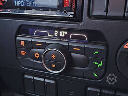 DAF CF 260 19T TAILLIFT AIRCO