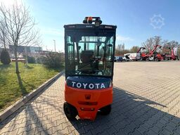 Toyota 8FBMT25