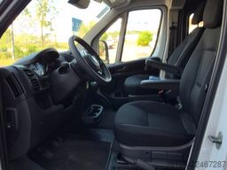 Opel Movano Mobility Airline Boden Rolli
