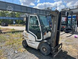 Jungheinrich DFG 425 Triplex / Ersatzteilträger/Nicht fahrberei