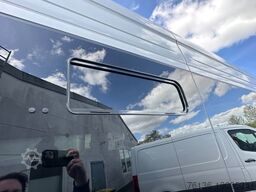 MERCEDES-BENZ Sprinter 15+27 Linienbus Niederflur Rollstuhl