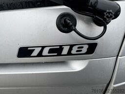 FUSO Canter 7C18 Koffer mit Ladebordwand *Klima*