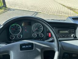 Böcker AK 37/4000 with passenger basket, 2016, 35.076 km!
