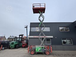 SKYJACK SJ6826RT Schaarhoogwerker SCISSOR 2014 4X4 Kubota 10mtr Werkhoogte