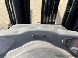 KOMATSU FG25HT-16R Triplo 470 Freelift / Sideshift / Vorkversteller LPG 2008