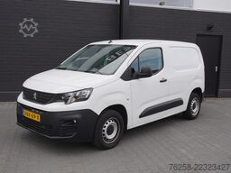 Peugeot Partner 1.2 PT Benzine! EURO 6 - Airco - Navi -...