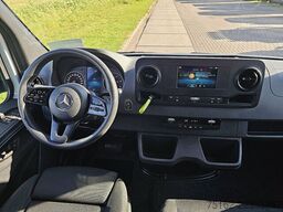 MERCEDES-BENZ SPRINTER 317 L2H2 RWD Automaat