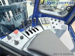 Combilift C4000 GAS TRIPLEX 5550 POSITIONER CABIN