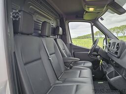 MERCEDES-BENZ SPRINTER 311 L1H1 2xZijdeur Mbux!