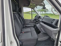 VOLKSWAGEN CRAFTER 2.0 L3H3 Automaat Navi
