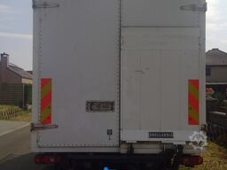 Mitsubishi Fuso Canter 7C15