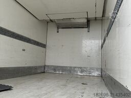 Mercedes-Benz Atego 818