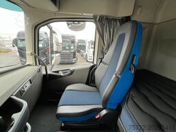 VOLVO FH 500 6x2 Container-Pritsche/FASSI 545RA.2.28