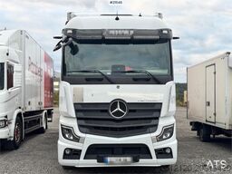 Mercedes-Benz Actros 1833 4x2 Box truck w/ Full side opening.
