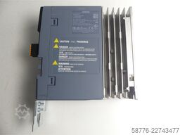 Siemens Sinamics S210 6SL3210-5HB10-4UF0 Umrichter SN:ZVM4XVM009140 0,4kW 240V~-ungebr.-