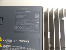 Siemens Sinamics S210 6SL3210-5HB10-4UF0 Umrichter SN:ZVM4XVM009140 0,4kW 240V~-ungebr.-