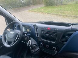 IVECO Daily 35C14 Hi-Matic Koffer mit Ladebordwand