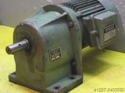 Moteur à engrenages 0,075 kW 29,5 tr/min Bauer DK740/178