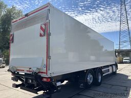 Volvo FM 330 6x2 , Lift-Lenkachse, 2 t LBW